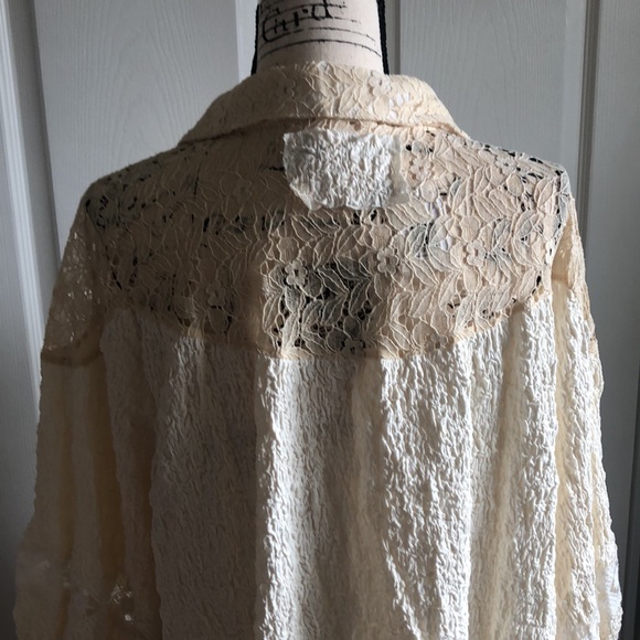 ♥️NEW♥️ Gorgeous Lace and Seersucker material. Amazing Quality. - Picture 10 of 15